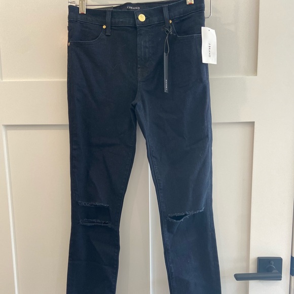 J Brand mid rise Blue Jeans - Picture 2 of 3